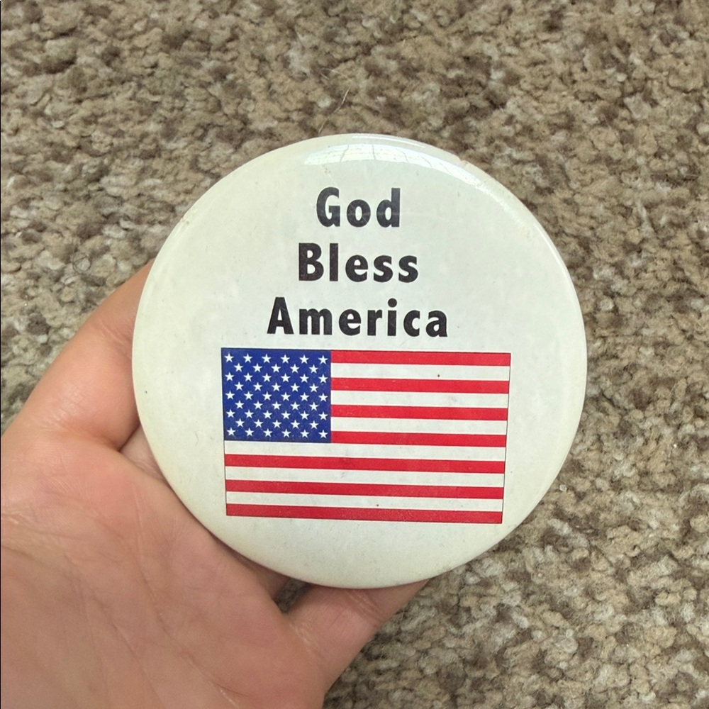 Vintage Patriotic God Bless America Button